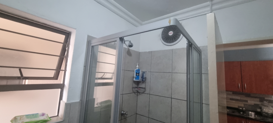 1 Bedroom Property for Sale in Hatfield Gauteng