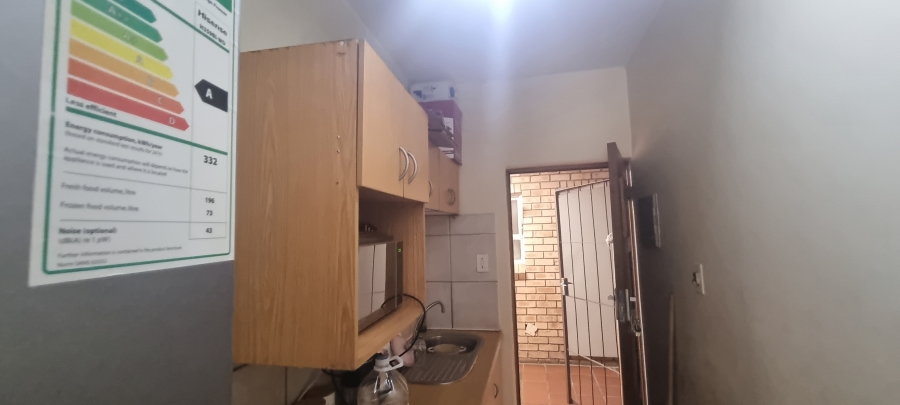 1 Bedroom Property for Sale in Hillcrest Gauteng