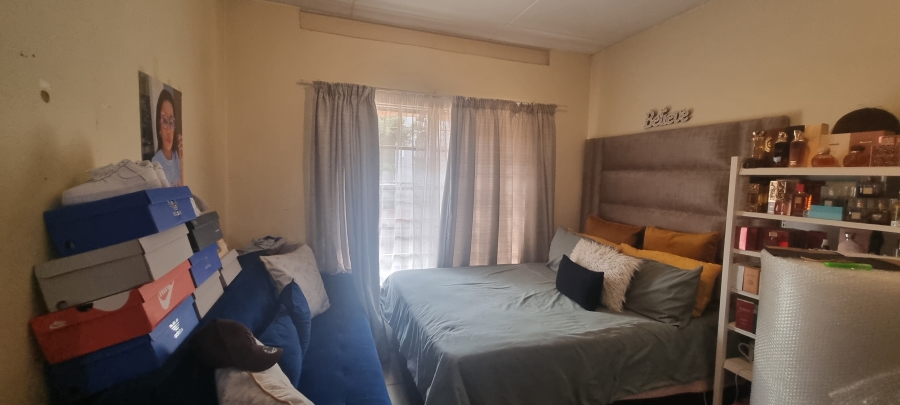 1 Bedroom Property for Sale in Hillcrest Gauteng
