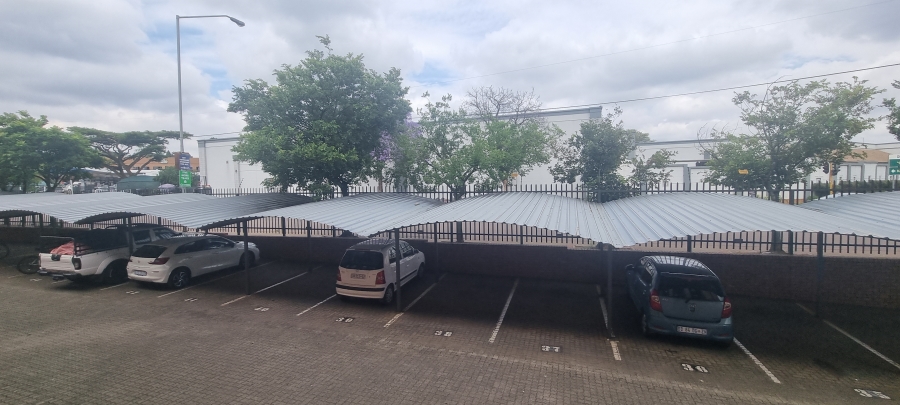 1 Bedroom Property for Sale in Hillcrest Gauteng
