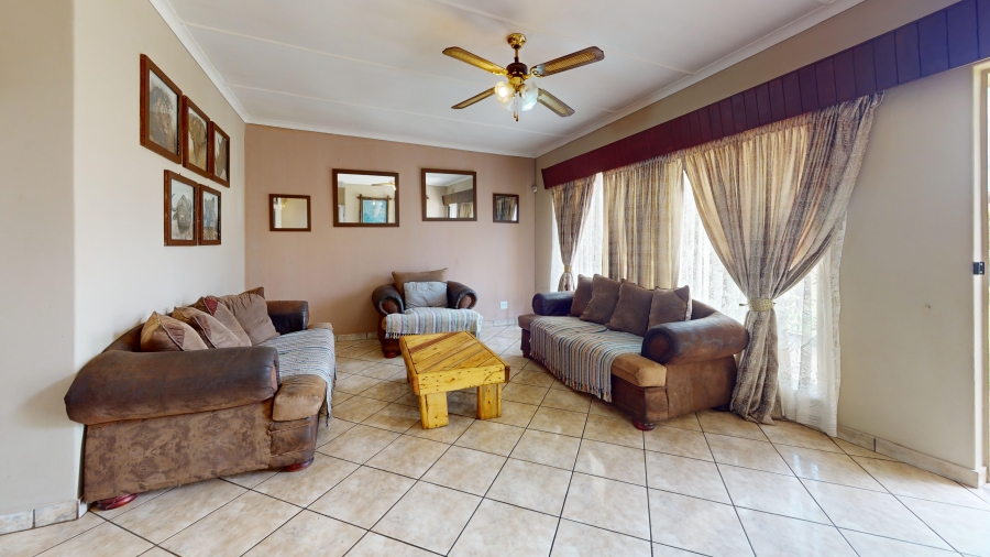 3 Bedroom Property for Sale in Rondebult Gauteng