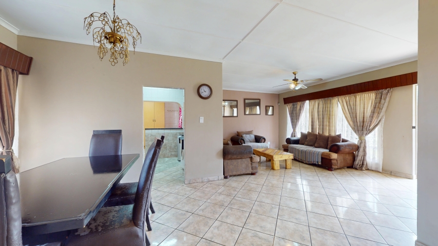 3 Bedroom Property for Sale in Rondebult Gauteng