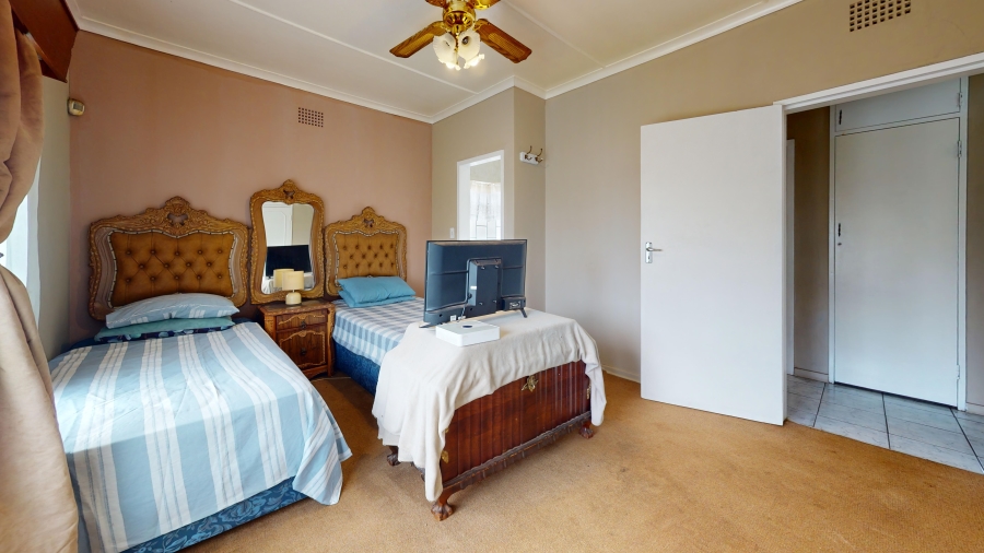 3 Bedroom Property for Sale in Rondebult Gauteng