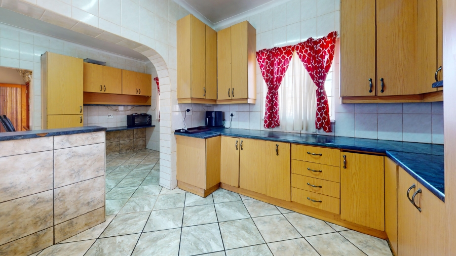 3 Bedroom Property for Sale in Rondebult Gauteng