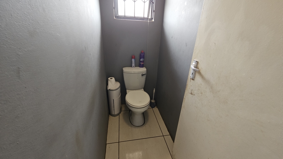 2 Bedroom Property for Sale in Dersley Gauteng
