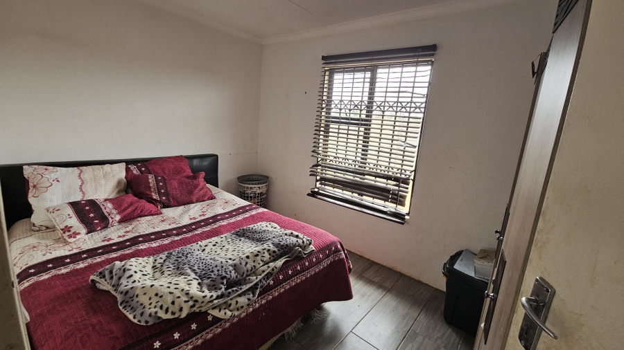 2 Bedroom Property for Sale in Dersley Gauteng
