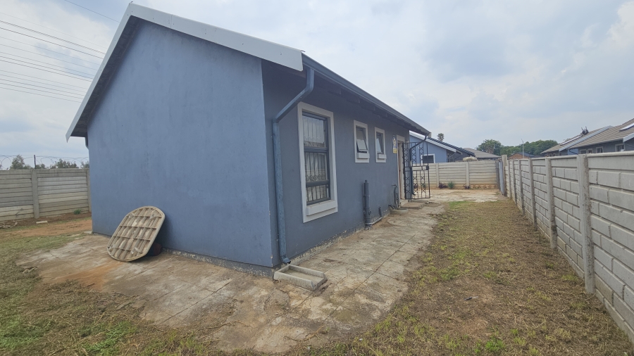 2 Bedroom Property for Sale in Dersley Gauteng