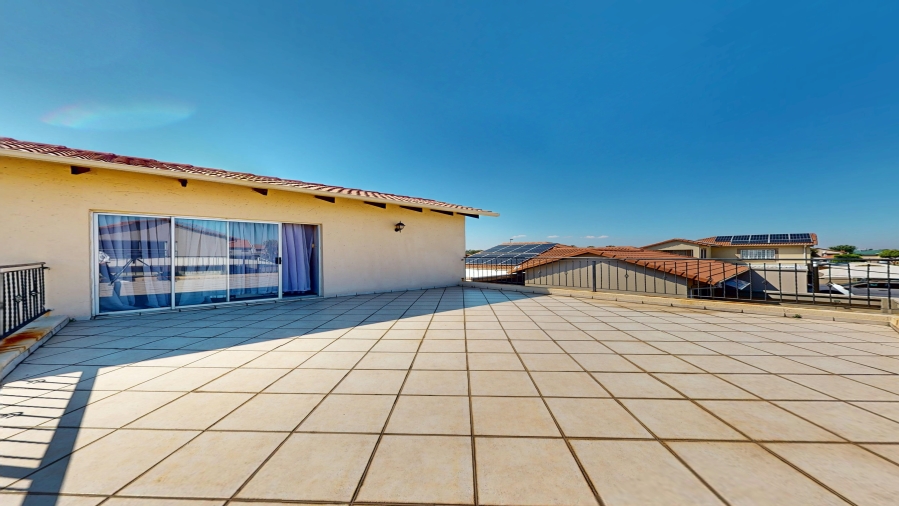 3 Bedroom Property for Sale in Eveleigh Gauteng