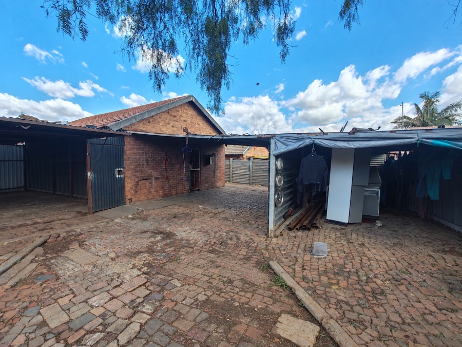 3 Bedroom Property for Sale in Elandspoort Gauteng
