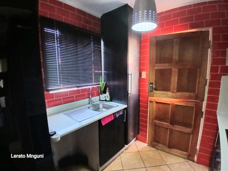 3 Bedroom Property for Sale in Gem Valley Gauteng