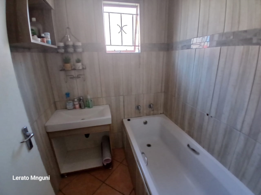 3 Bedroom Property for Sale in Gem Valley Gauteng