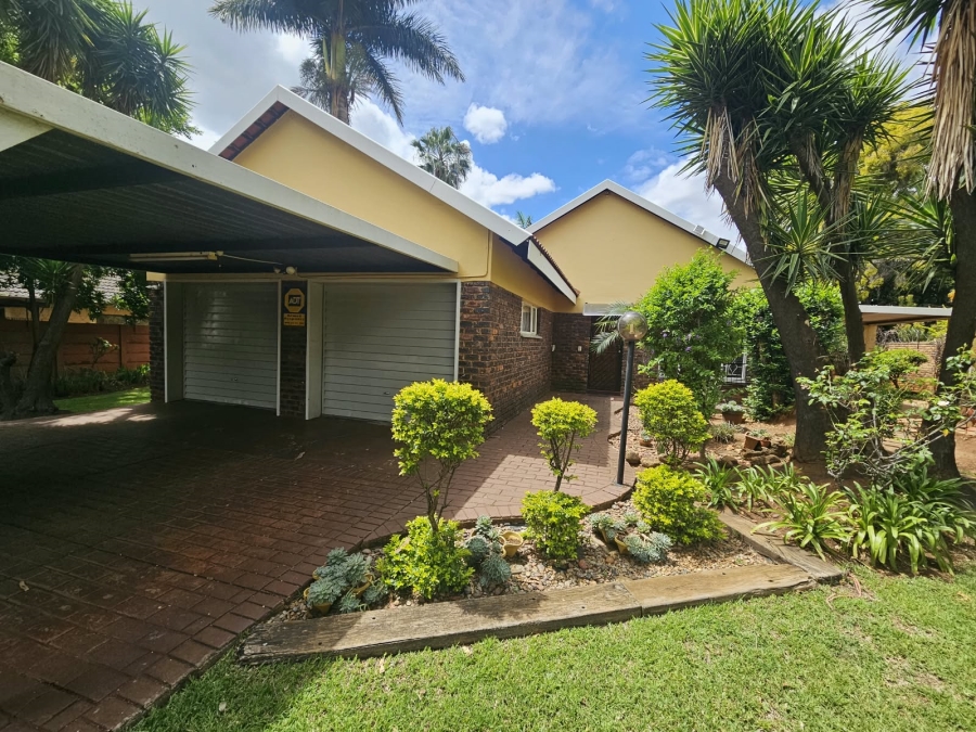 3 Bedroom Property for Sale in Theresa Park Gauteng