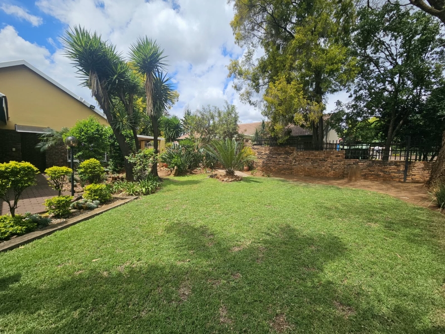 3 Bedroom Property for Sale in Theresa Park Gauteng