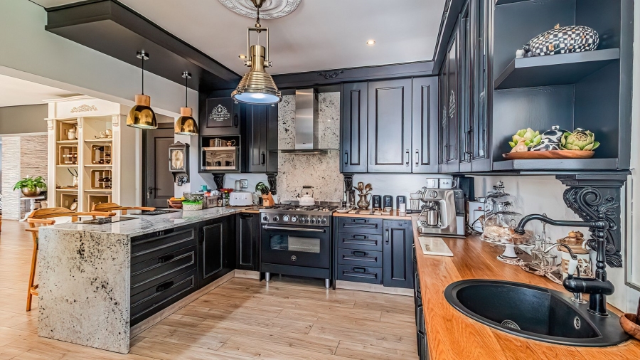 4 Bedroom Property for Sale in Bedfordview Gauteng