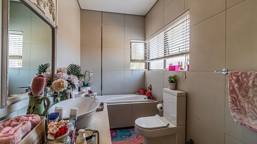 4 Bedroom Property for Sale in Bedfordview Gauteng