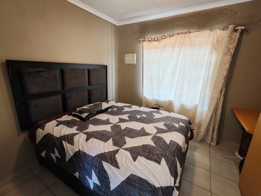 1 Bedroom Property for Sale in Philip Nel Park Gauteng