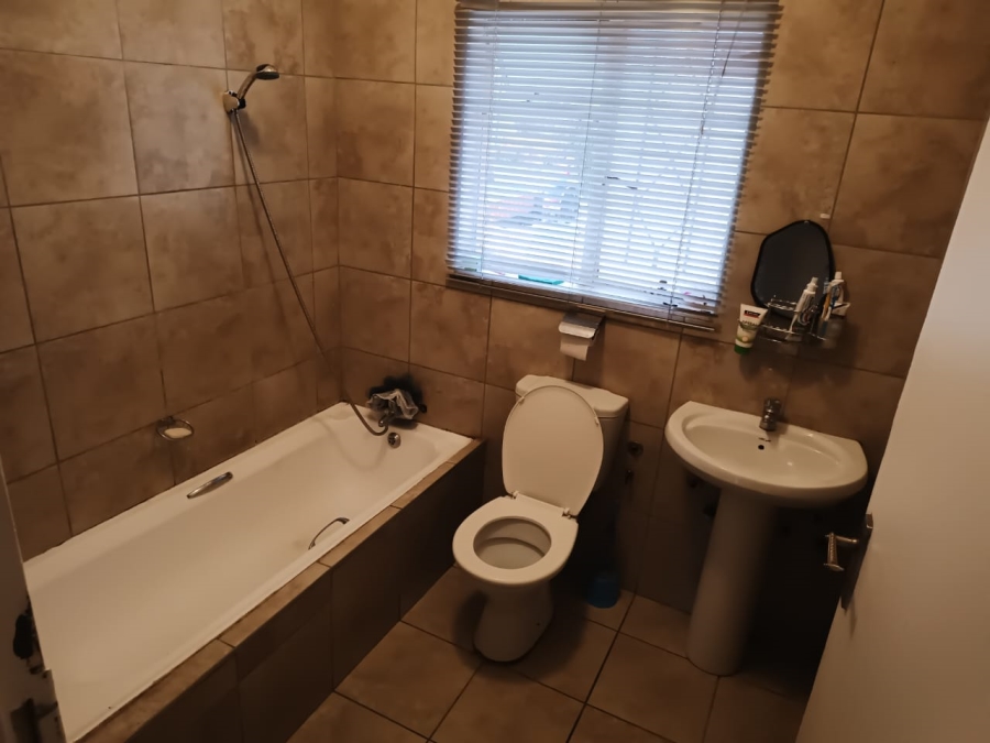 2 Bedroom Property for Sale in West Turffontein Gauteng