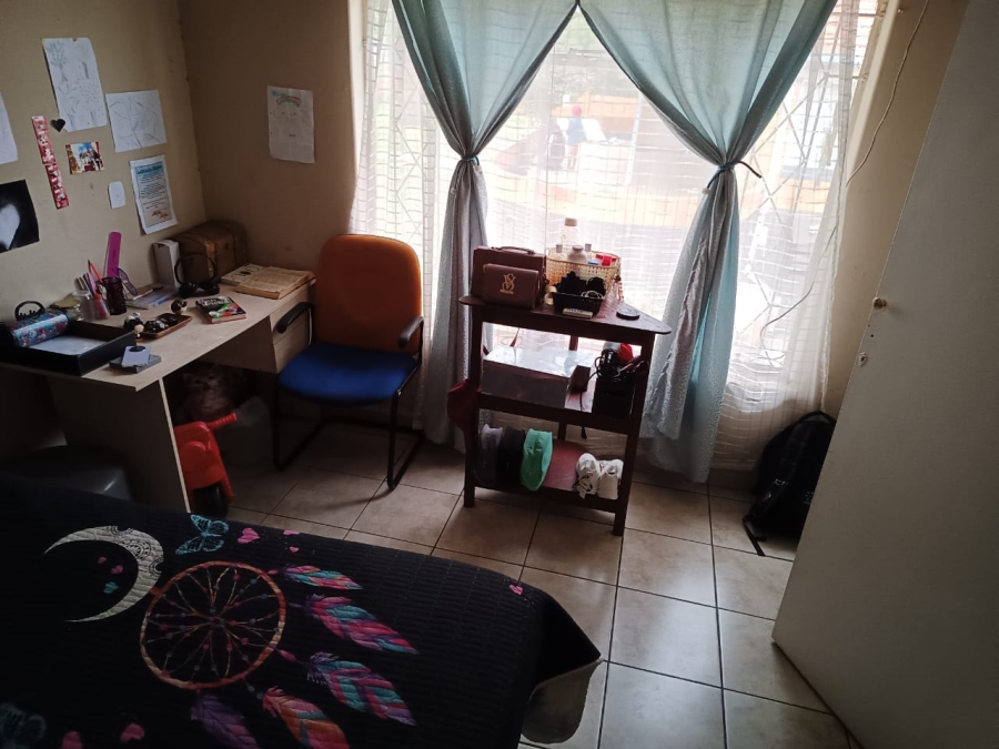 2 Bedroom Property for Sale in West Turffontein Gauteng