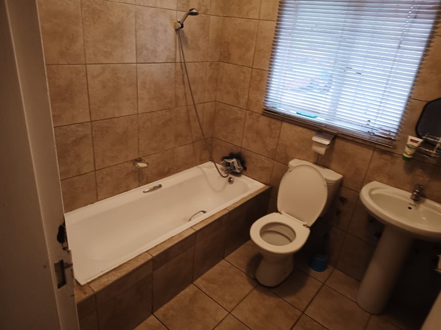 2 Bedroom Property for Sale in West Turffontein Gauteng