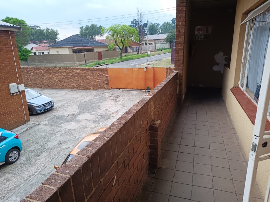 2 Bedroom Property for Sale in West Turffontein Gauteng