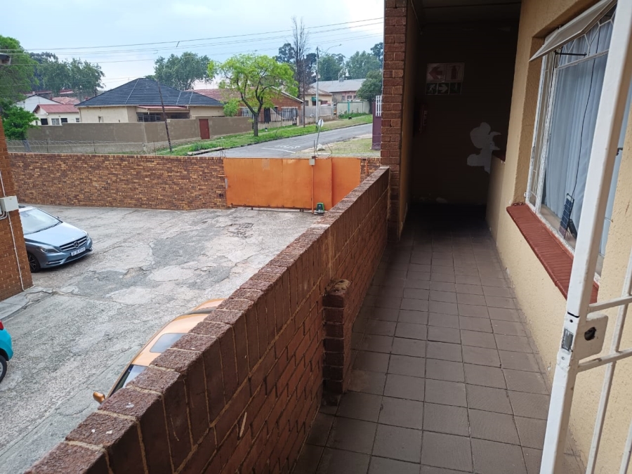 2 Bedroom Property for Sale in West Turffontein Gauteng