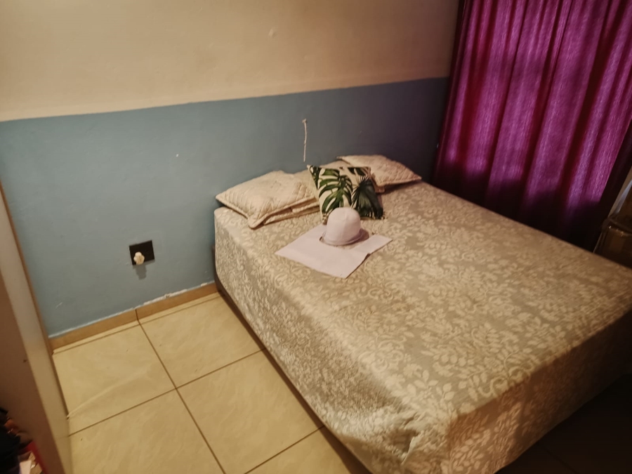 4 Bedroom Property for Sale in Mondeor Gauteng