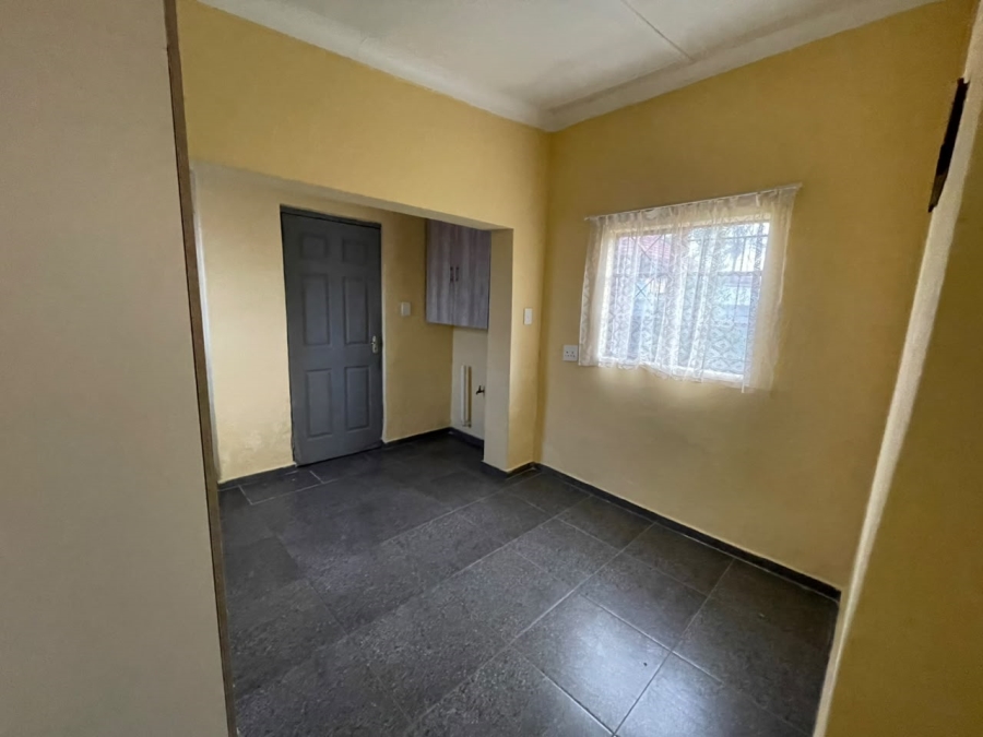 To Let 1 Bedroom Property for Rent in Cinderella Gauteng