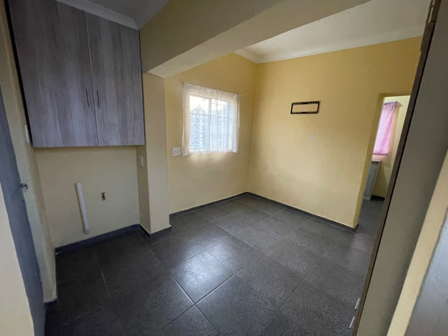 To Let 1 Bedroom Property for Rent in Cinderella Gauteng