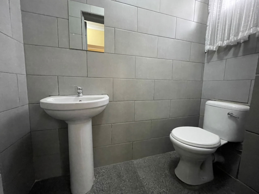 To Let 1 Bedroom Property for Rent in Cinderella Gauteng