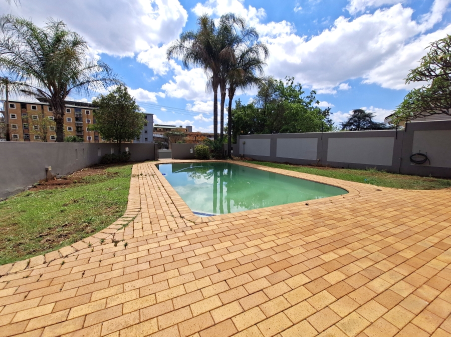 4 Bedroom Property for Sale in Groenkloof Gauteng