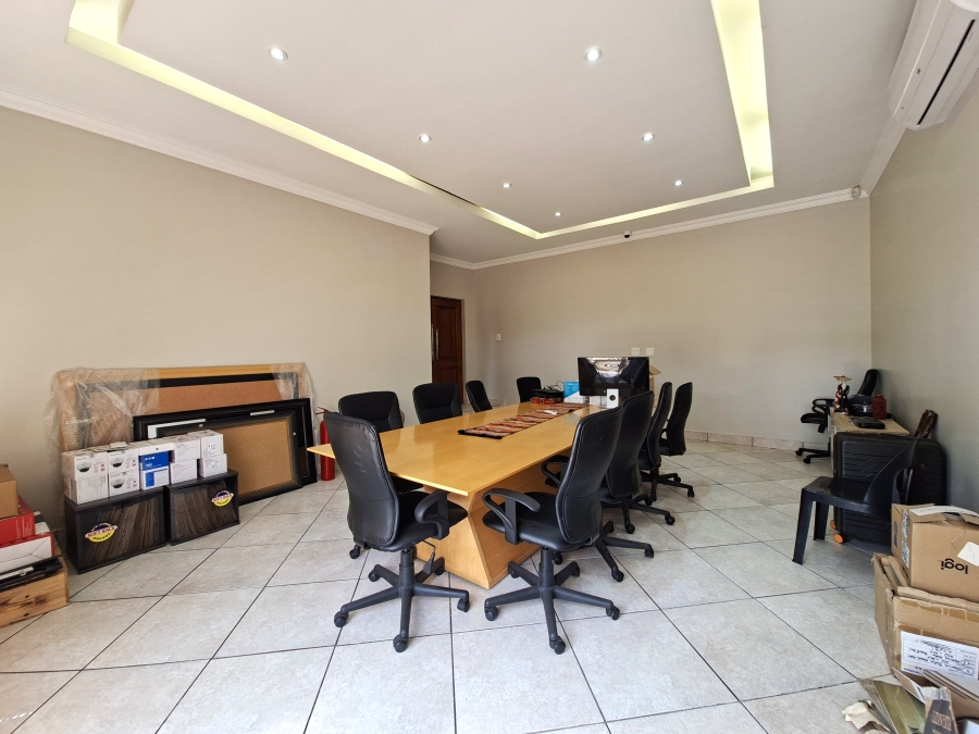4 Bedroom Property for Sale in Groenkloof Gauteng