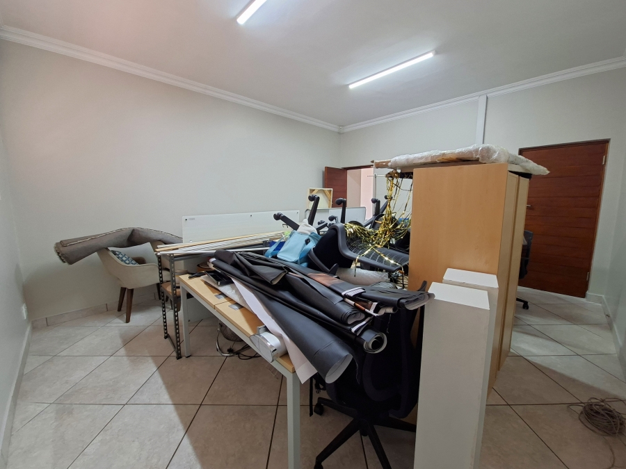 4 Bedroom Property for Sale in Groenkloof Gauteng