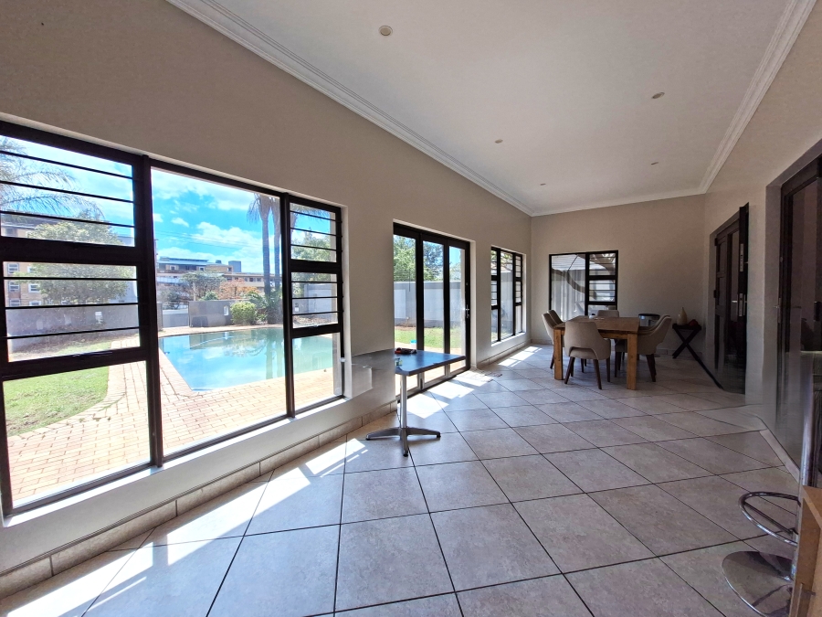 4 Bedroom Property for Sale in Groenkloof Gauteng