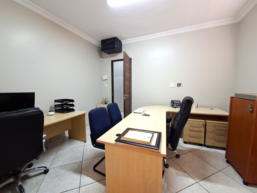4 Bedroom Property for Sale in Groenkloof Gauteng