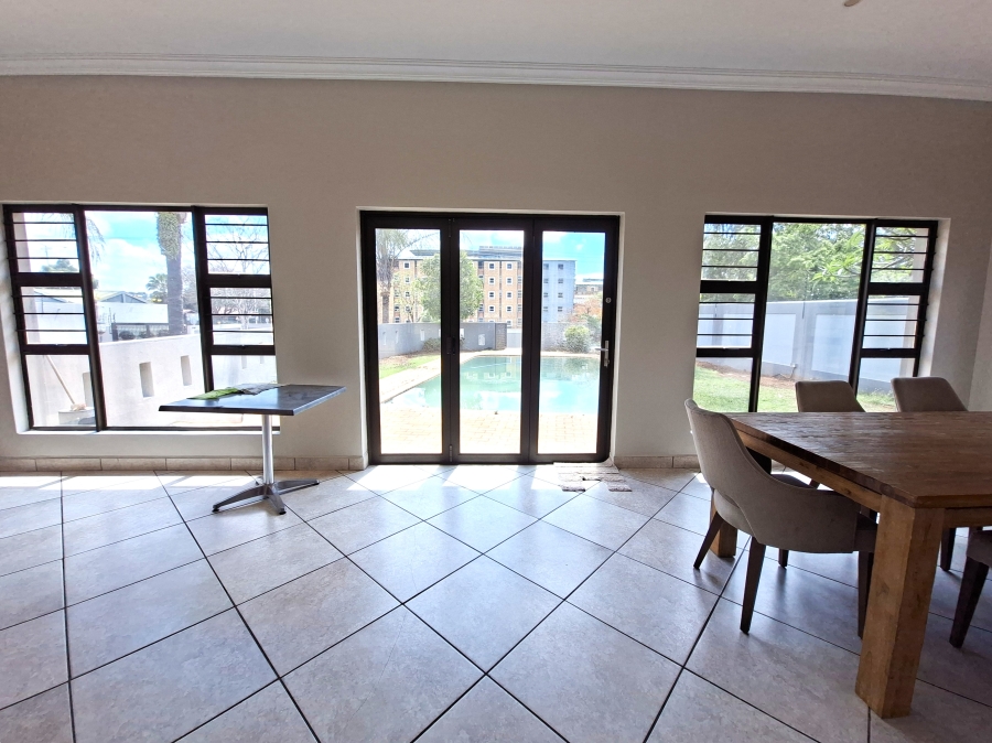 4 Bedroom Property for Sale in Groenkloof Gauteng