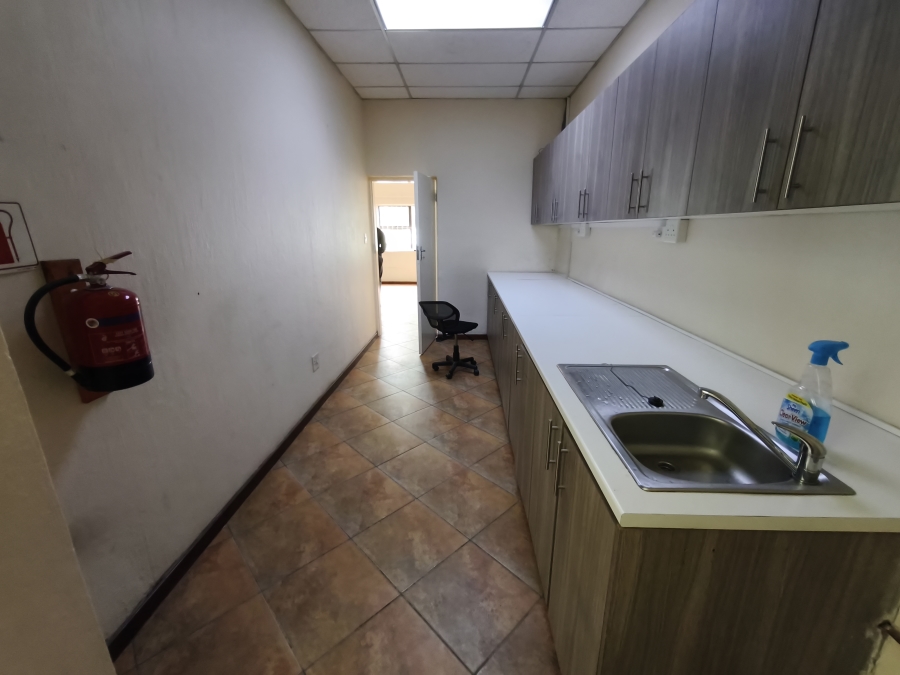 To Let 4 Bedroom Property for Rent in Farrar Park Gauteng