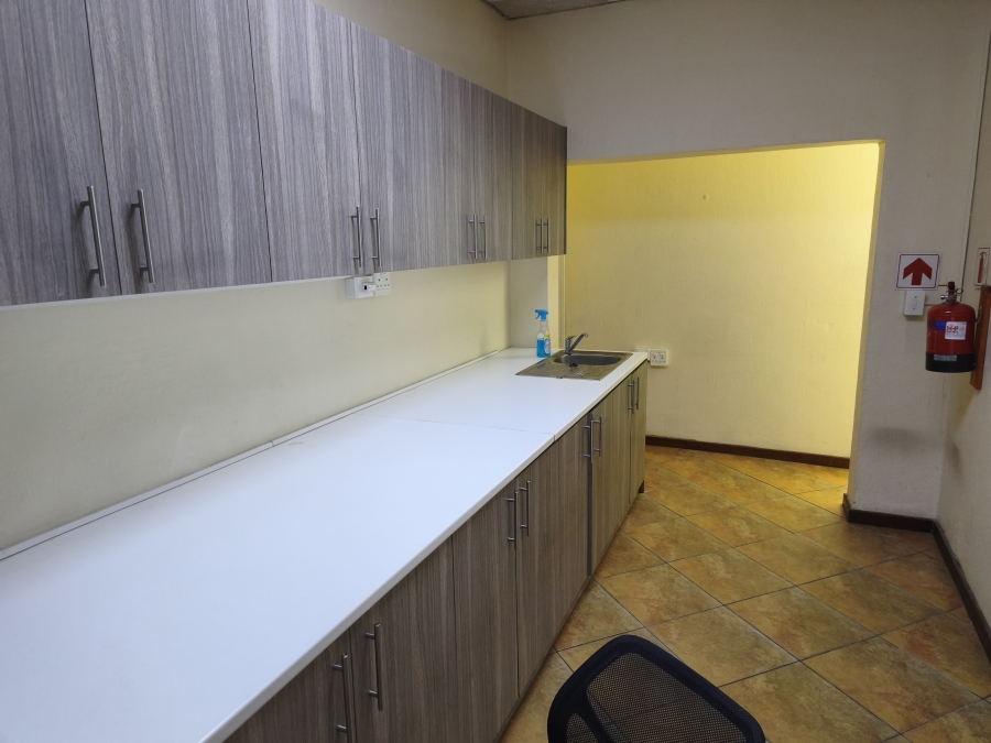 To Let 4 Bedroom Property for Rent in Farrar Park Gauteng
