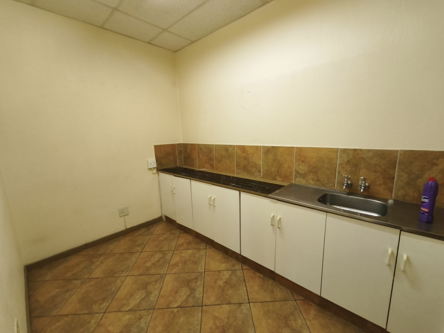 To Let 4 Bedroom Property for Rent in Farrar Park Gauteng