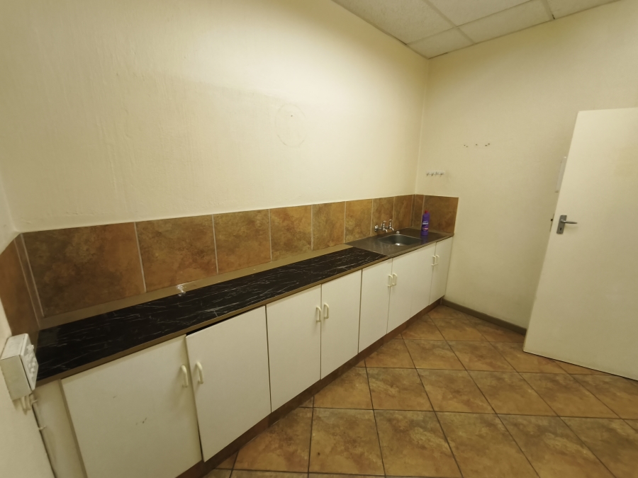 To Let 4 Bedroom Property for Rent in Farrar Park Gauteng