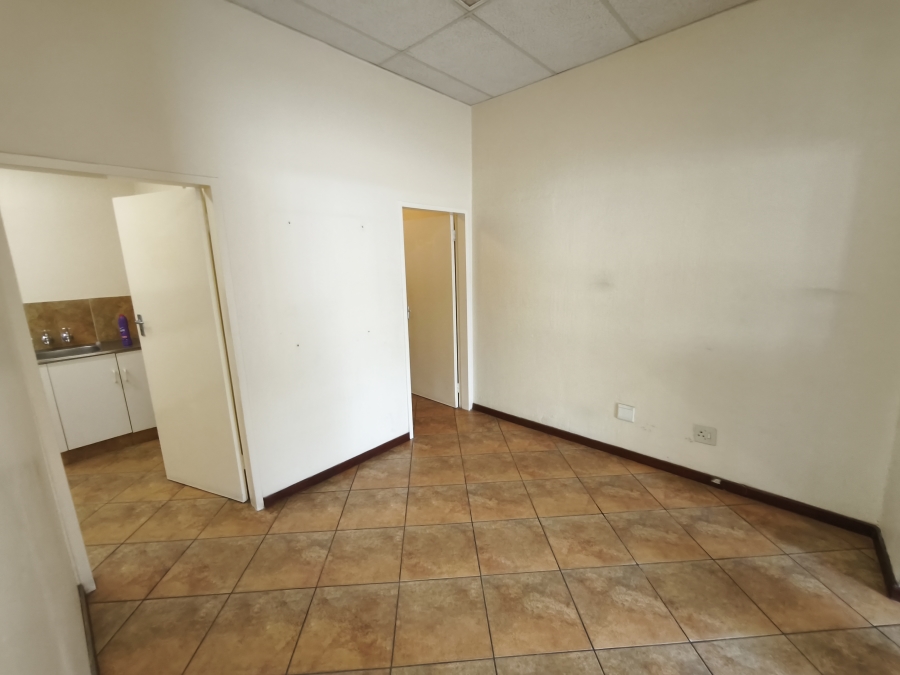 To Let 4 Bedroom Property for Rent in Farrar Park Gauteng