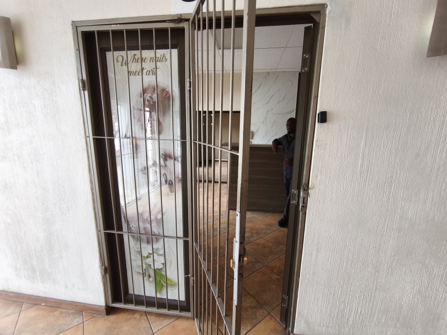 To Let 4 Bedroom Property for Rent in Farrar Park Gauteng