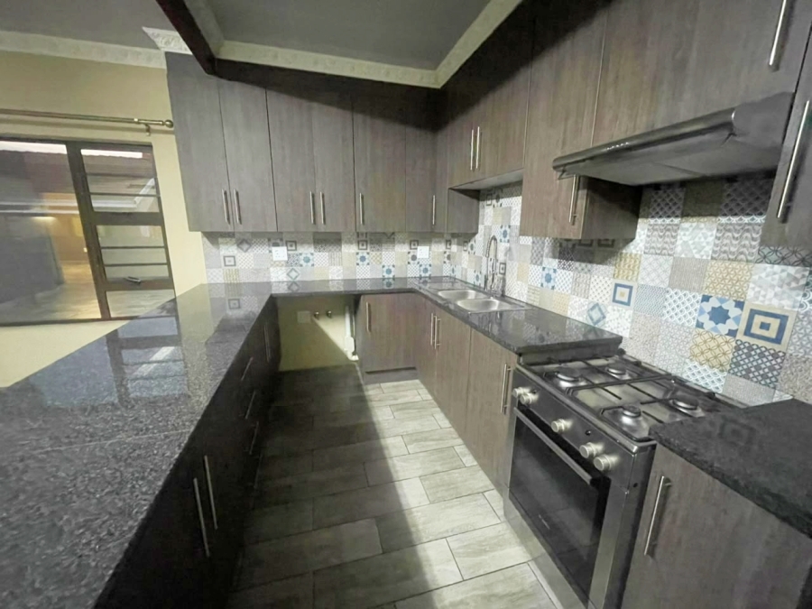 To Let 3 Bedroom Property for Rent in Parkrand Gauteng