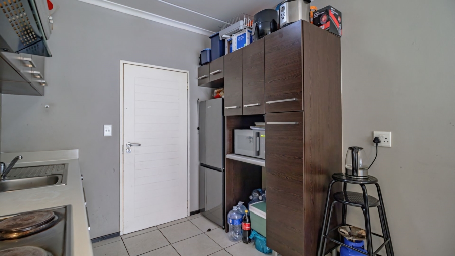 2 Bedroom Property for Sale in Noordhang Gauteng
