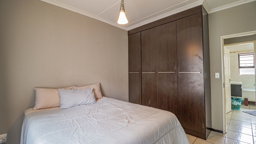 2 Bedroom Property for Sale in Noordhang Gauteng