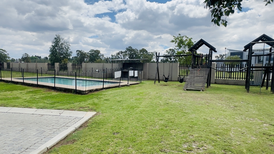 1 Bedroom Property for Sale in Helderwyk Gauteng