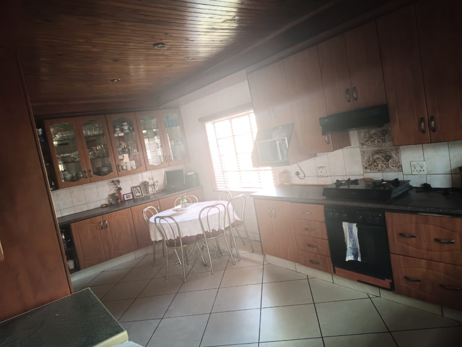 4 Bedroom Property for Sale in Regents Park Gauteng