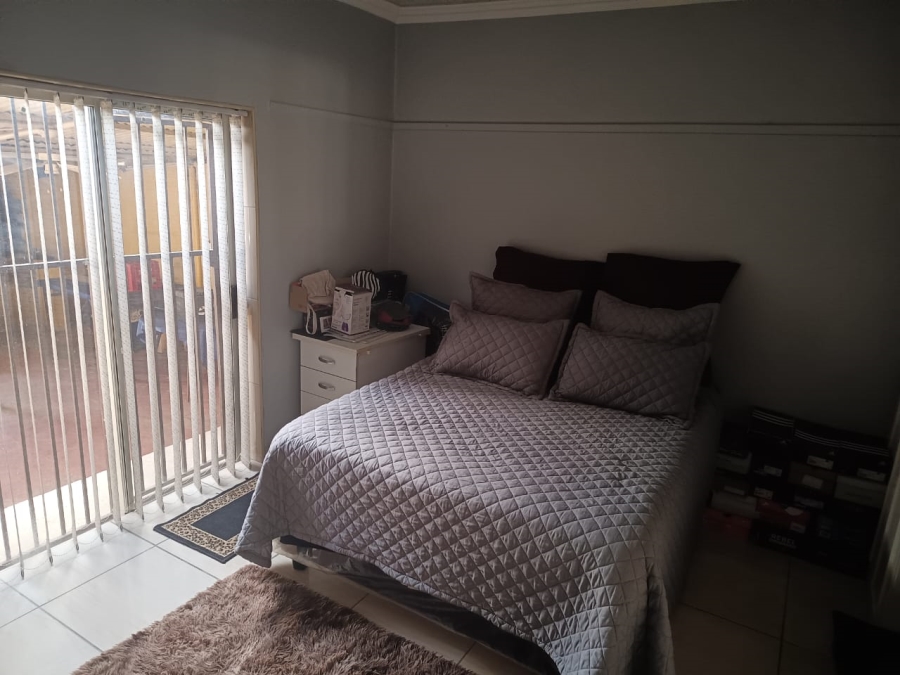 4 Bedroom Property for Sale in Regents Park Gauteng
