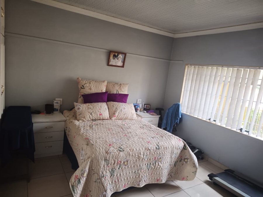 4 Bedroom Property for Sale in Regents Park Gauteng