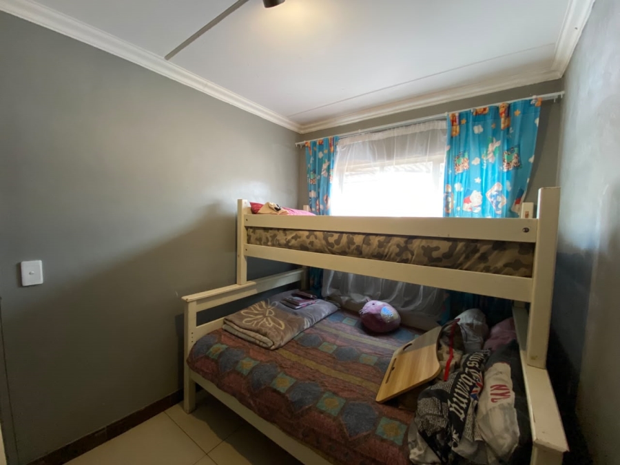 2 Bedroom Property for Sale in Andeon Gauteng