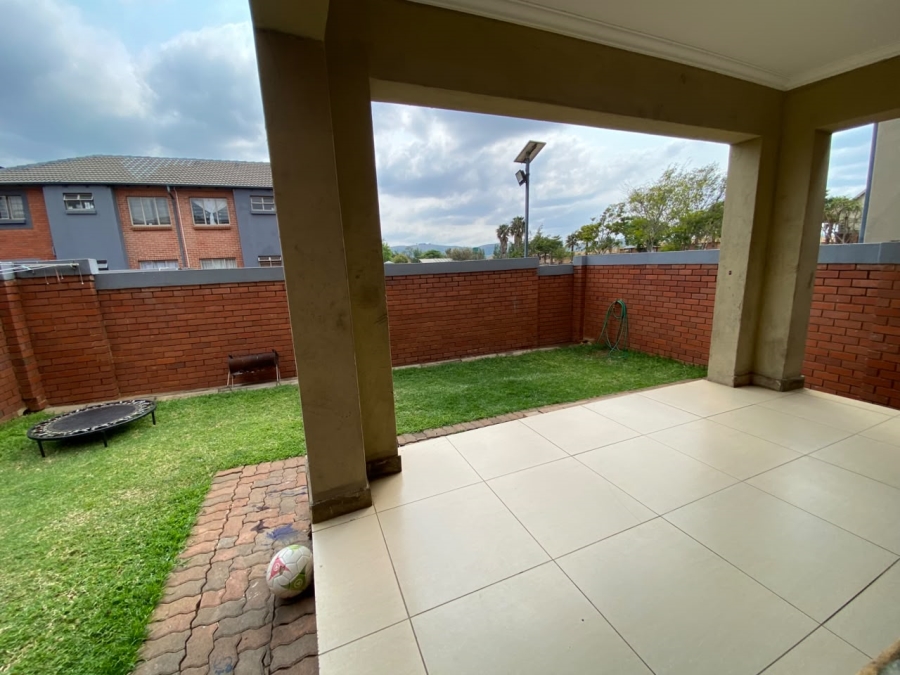 2 Bedroom Property for Sale in Andeon Gauteng